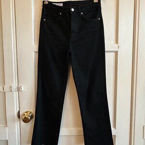 Zara "Flared Cropped High Waist TRF Jeans" in Black, Size 6 (28)